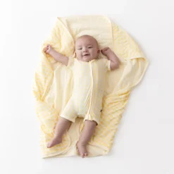 Baby Blanket in Gingham Chamomile 1.0