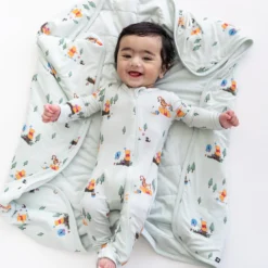 Baby Blanket in Winnie the Pooh Hundred Acre Wood 1.0