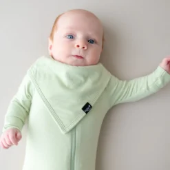 Bib in Basil