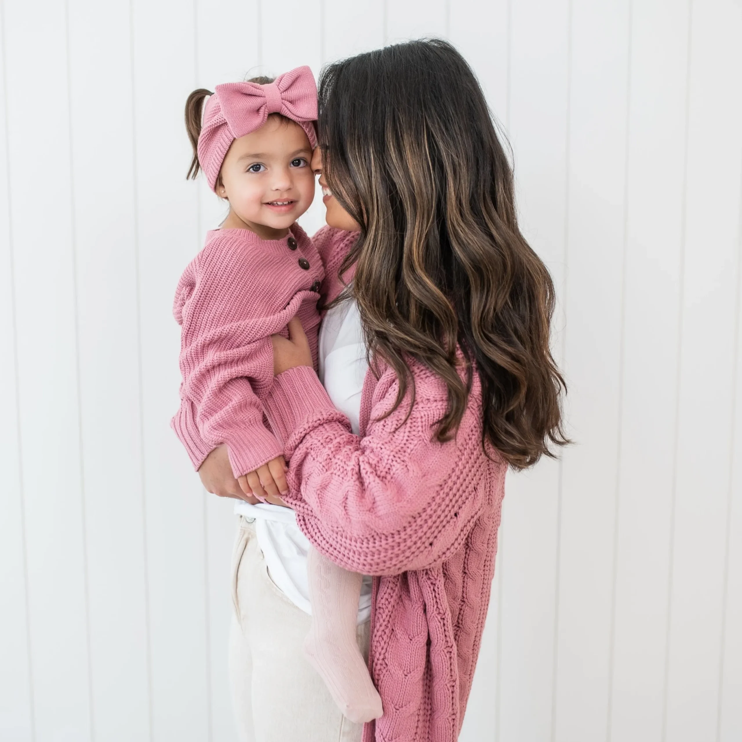 Chunky Knit Bow Headband in Apple Blossom