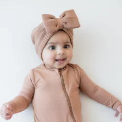 Chunky Knit Bow Headband in Latte