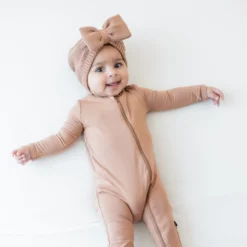 Chunky Knit Bow Headband in Latte