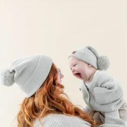 Chunky Knit Pom Beanie in Oat