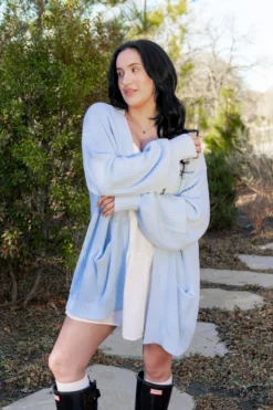 Chunky Knit Women's Oversized Cardigan in Breeze