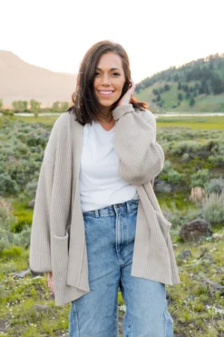 Chunky Knit Women's Oversized Cardigan in Oat