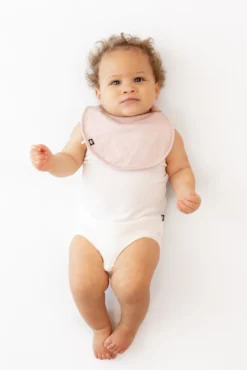 Cushy Bib in Blush