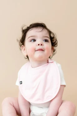 Cushy Bib in Sakura