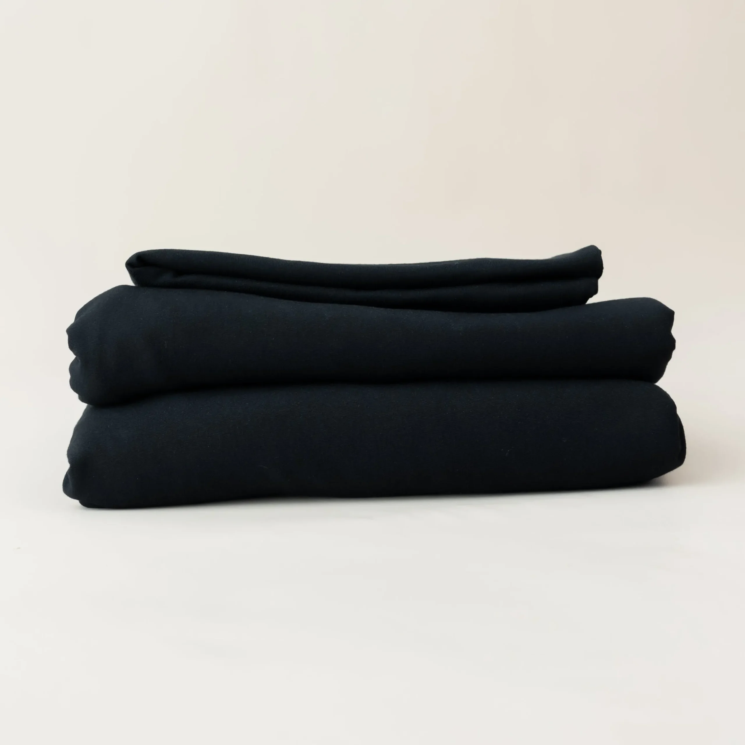 Fitted Sheet with Pillowcases in Midnight