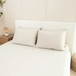 Fitted Sheet with Pillowcases in Oat
