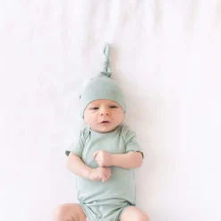 Knotted Cap in Sage