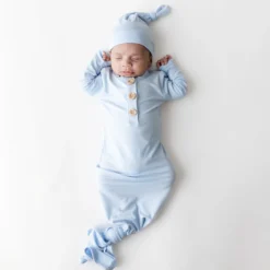 Knotted Gown with Hat Set in Breeze