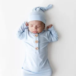 Knotted Gown with Hat Set in Breeze