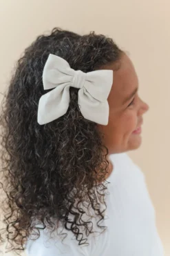 Large Alligator Clip Bow in Oat