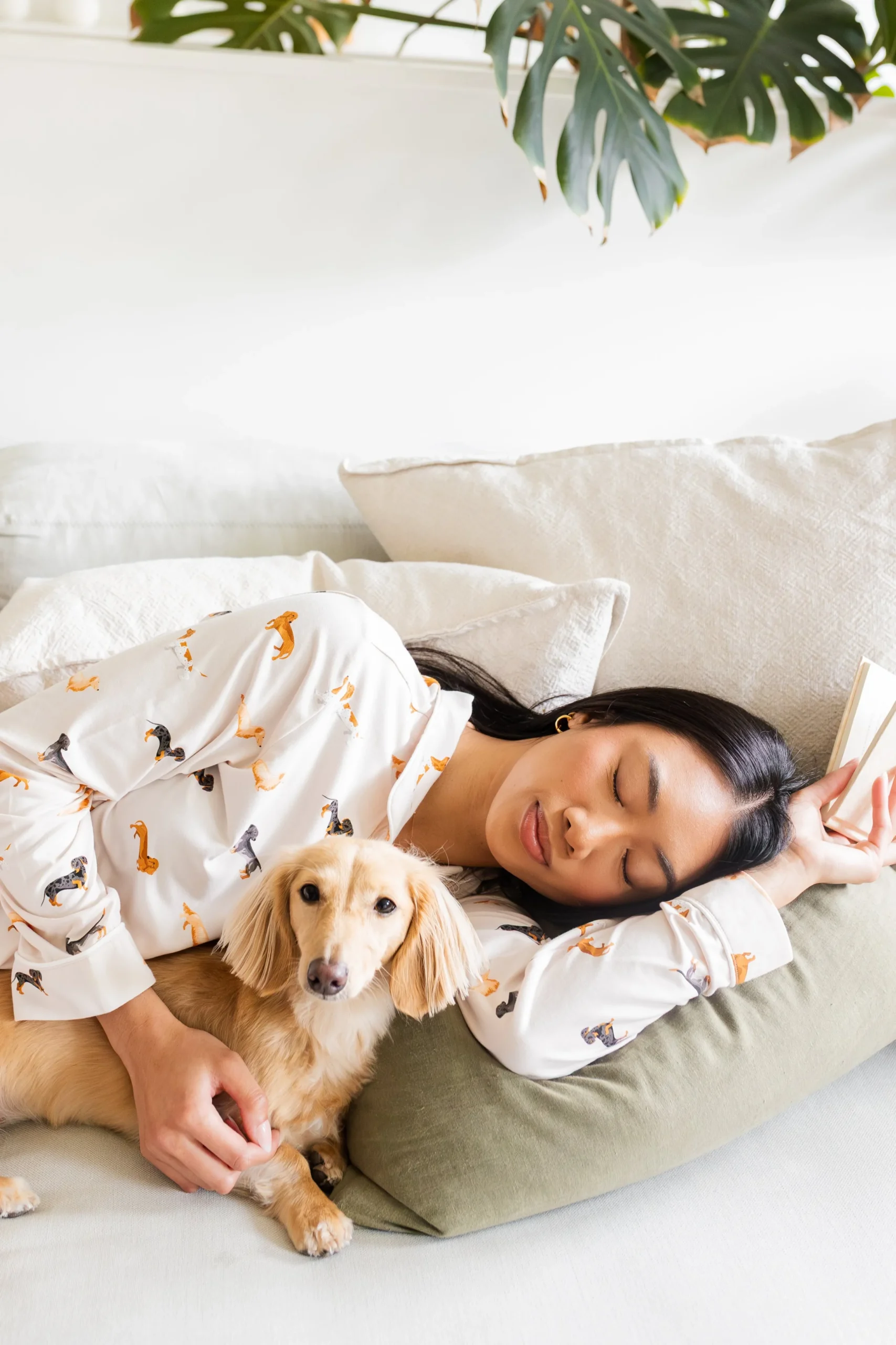 Long-Sleeved Women's Pajama Set in Dachshund