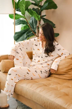 Long-Sleeved Women's Pajama Set in Dachshund