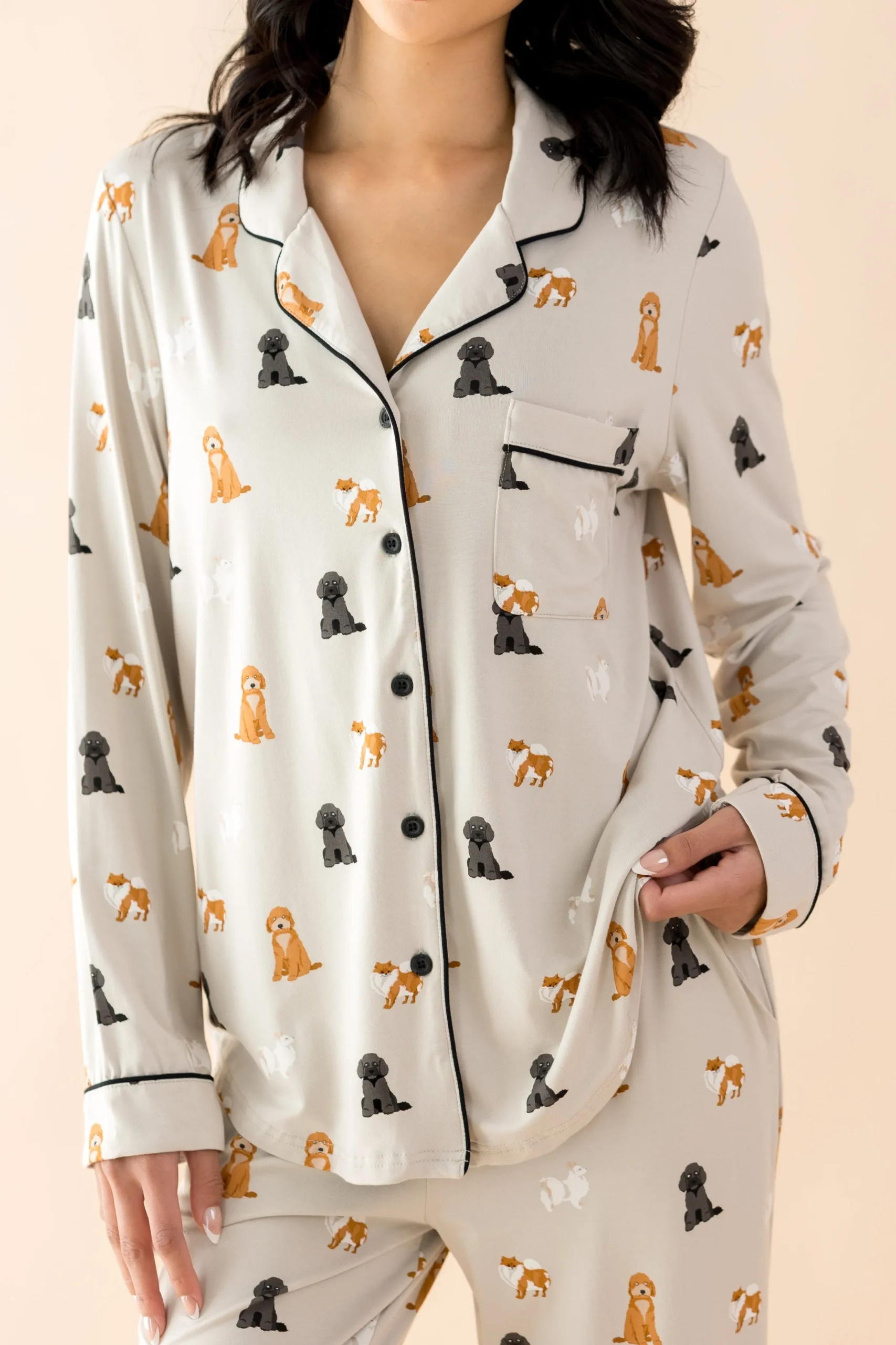 Long-Sleeved Women's Pajama Set in Fluffy Dog