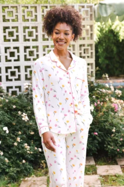 Long-Sleeved Women's Pajama Set in Tulip
