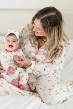 Long-Sleeved Women's Pajama Set in Tulip
