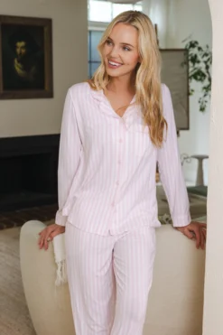 Long-Sleeved Women's Pajama Set in Small Sakura Stripe