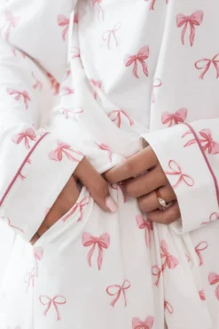 Long-Sleeved Women's Pajama Set in Bow
