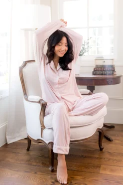 Long-Sleeved Women's Pajama Set in Blush with Cloud Trim
