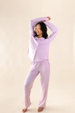Long-Sleeved Women's Pajama Set in Thistle
