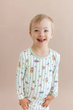 Long Sleeve Pajamas in Honeydukes