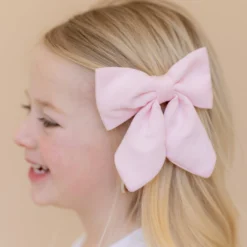 Medium Alligator Clip Bow in Sakura