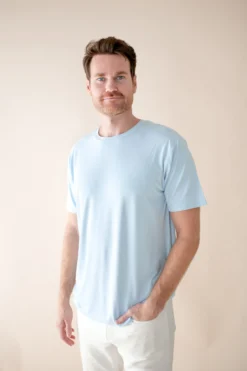 Men's Crew Neck Tee in Breeze