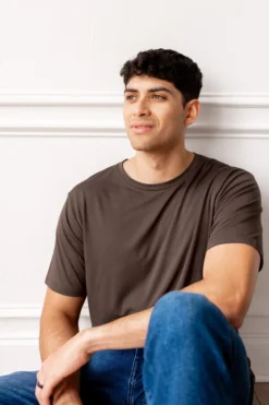 Men's Crew Neck Tee in Espresso