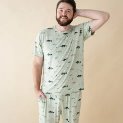 Men's Crew Neck Tee in Fishing