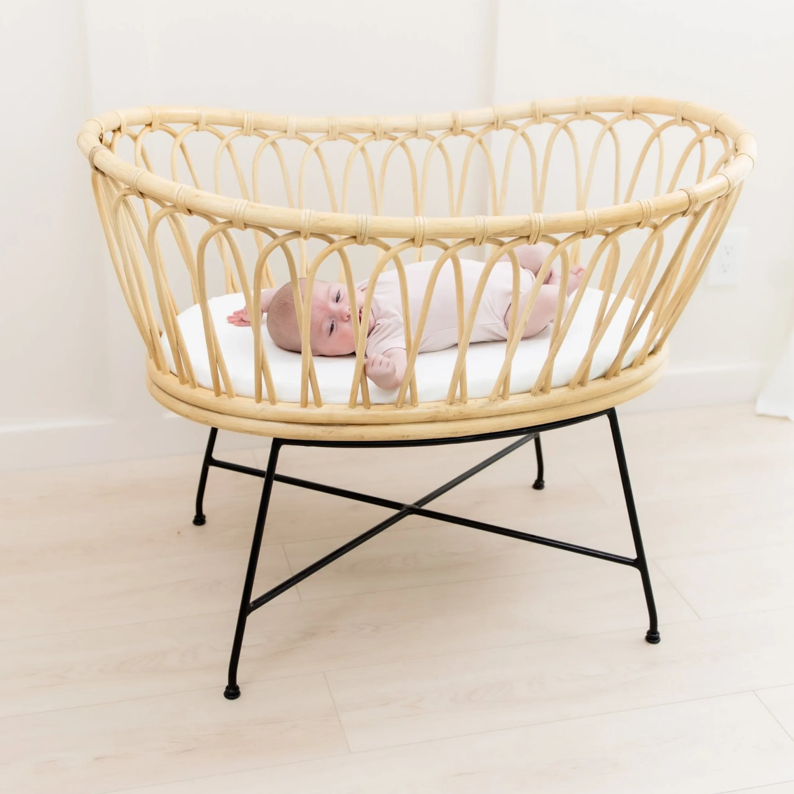 Oval Bassinet Sheet in Cloud