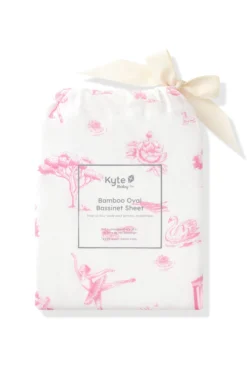 Oval Bassinet Sheet in Toile Ballet
