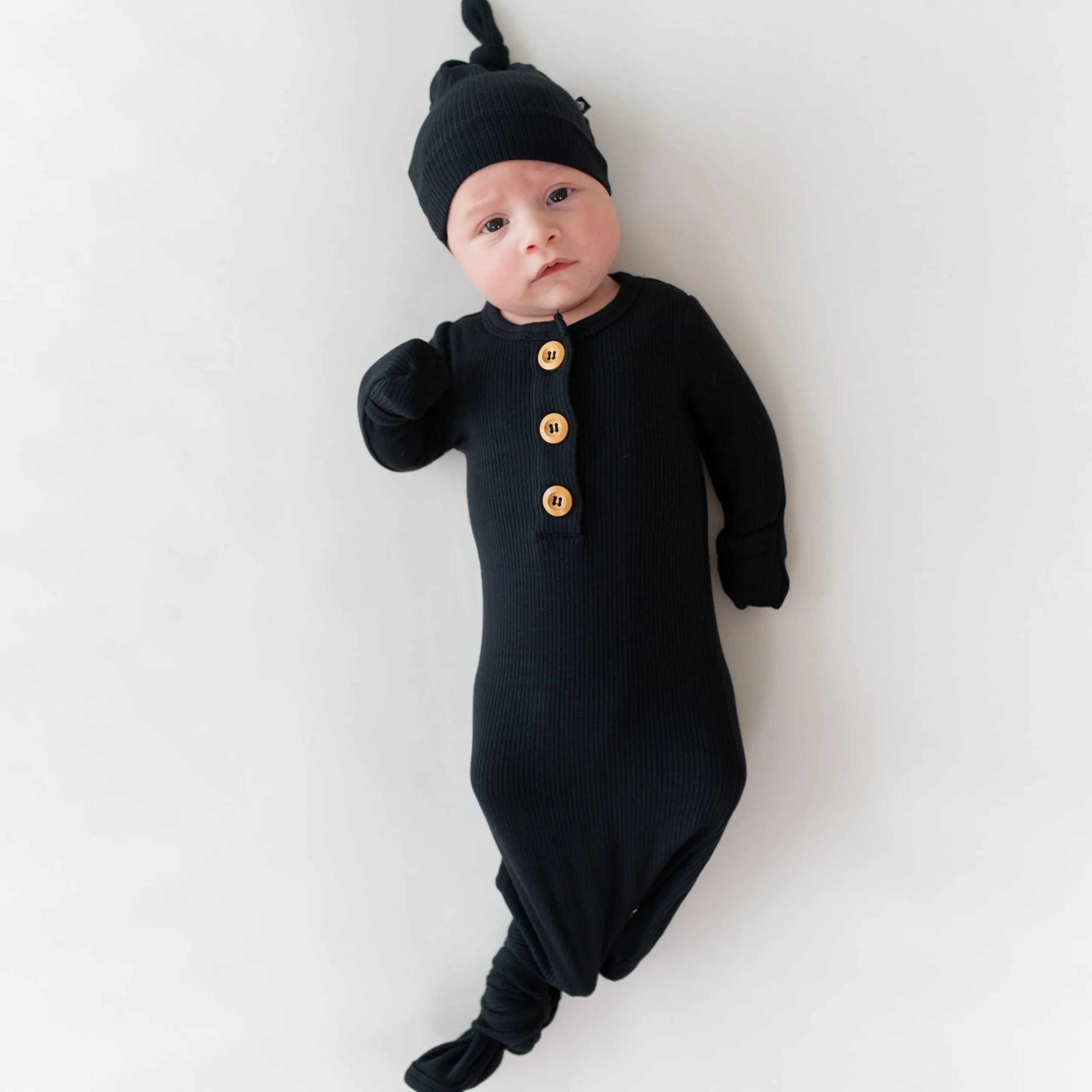 Ribbed Knotted Gown with Hat Set in Midnight