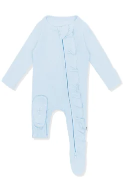Ribbed Ruffle Zipper Footie in Breeze