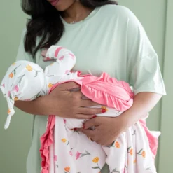 Ruffle Baby Blanket in Tulip 0.5