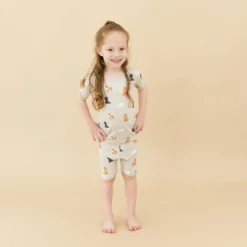 Short Sleeve Pajamas in Fluffy Dog