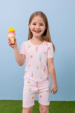 Short Sleeve Pajamas in Sakura Ice Cream