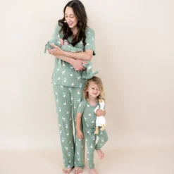 Short Sleeve with Pants Pajamas in Silly Goose