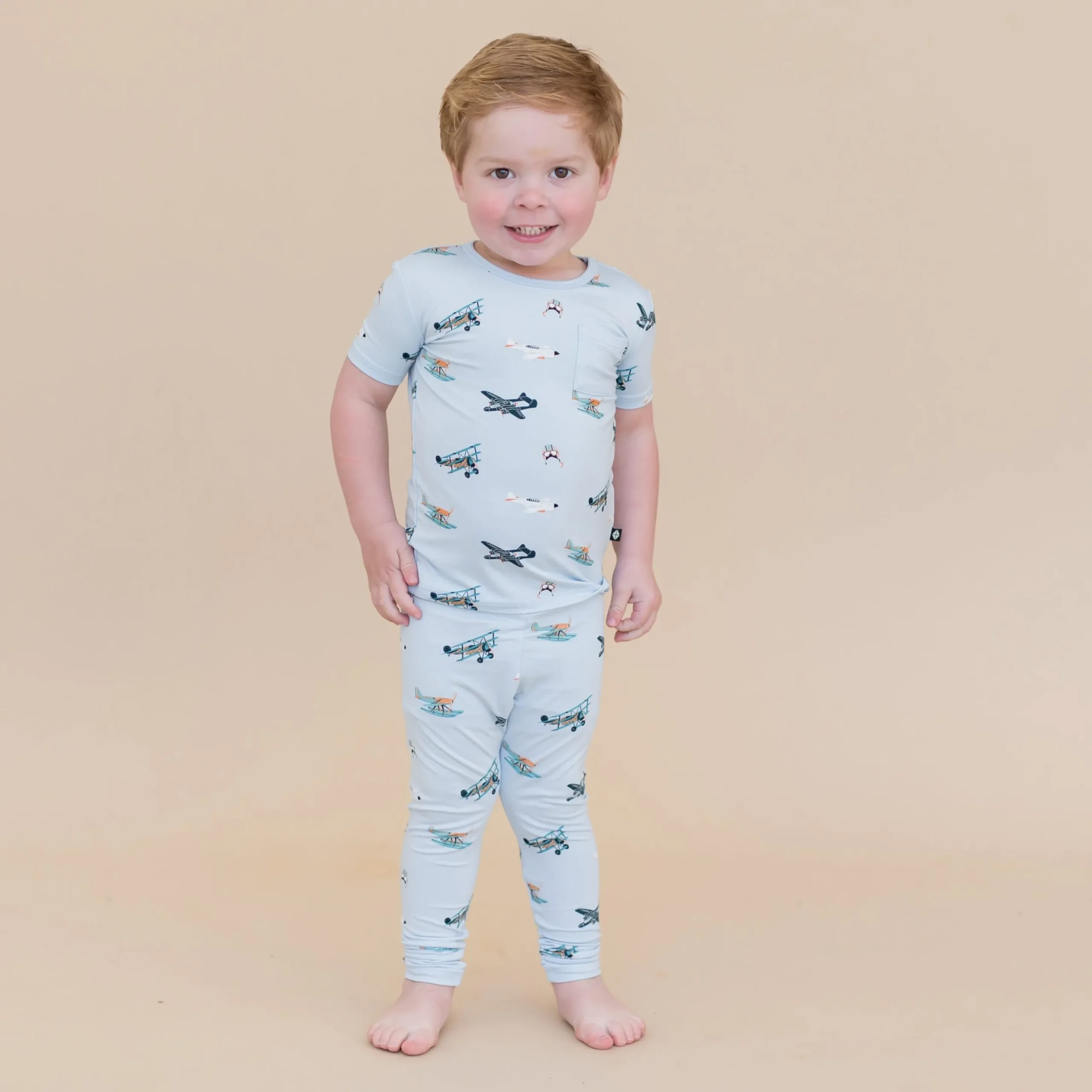 Short Sleeve with Pants Pajamas in Take Off