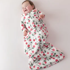 Sleep Bag in Strawberry Fields 1.0