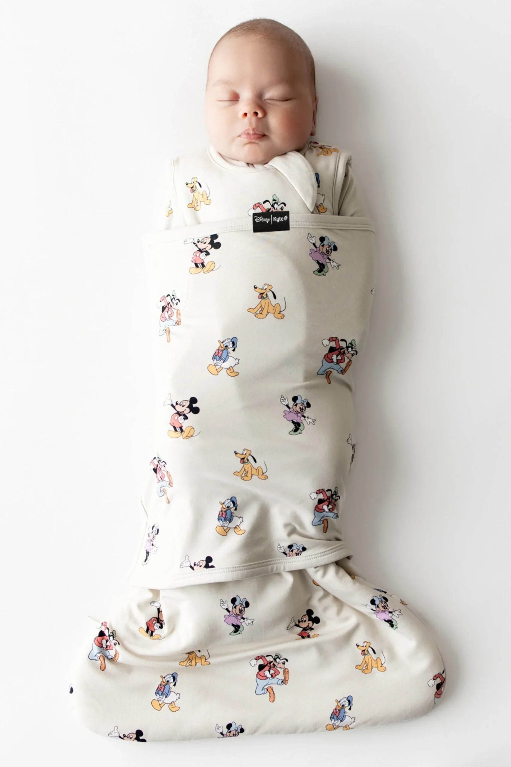 Sleep Bag Swaddler in Mickey Mouse and Friends 1.0