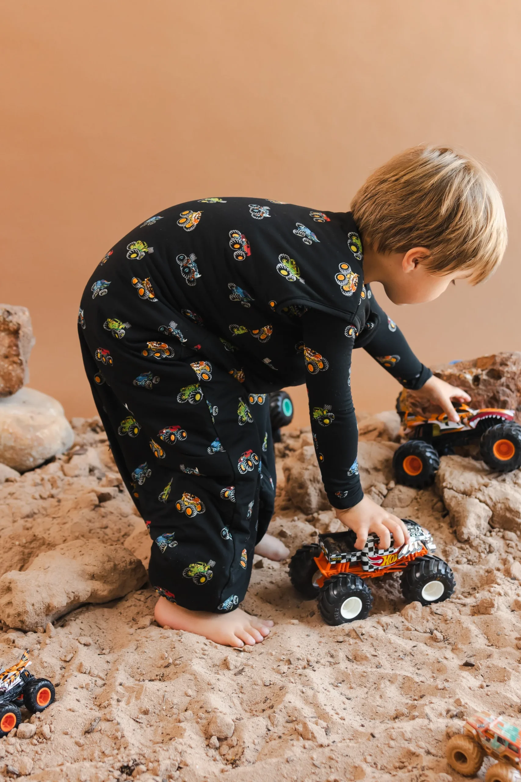 Sleep Bag Walker in Monster Truck 1.0