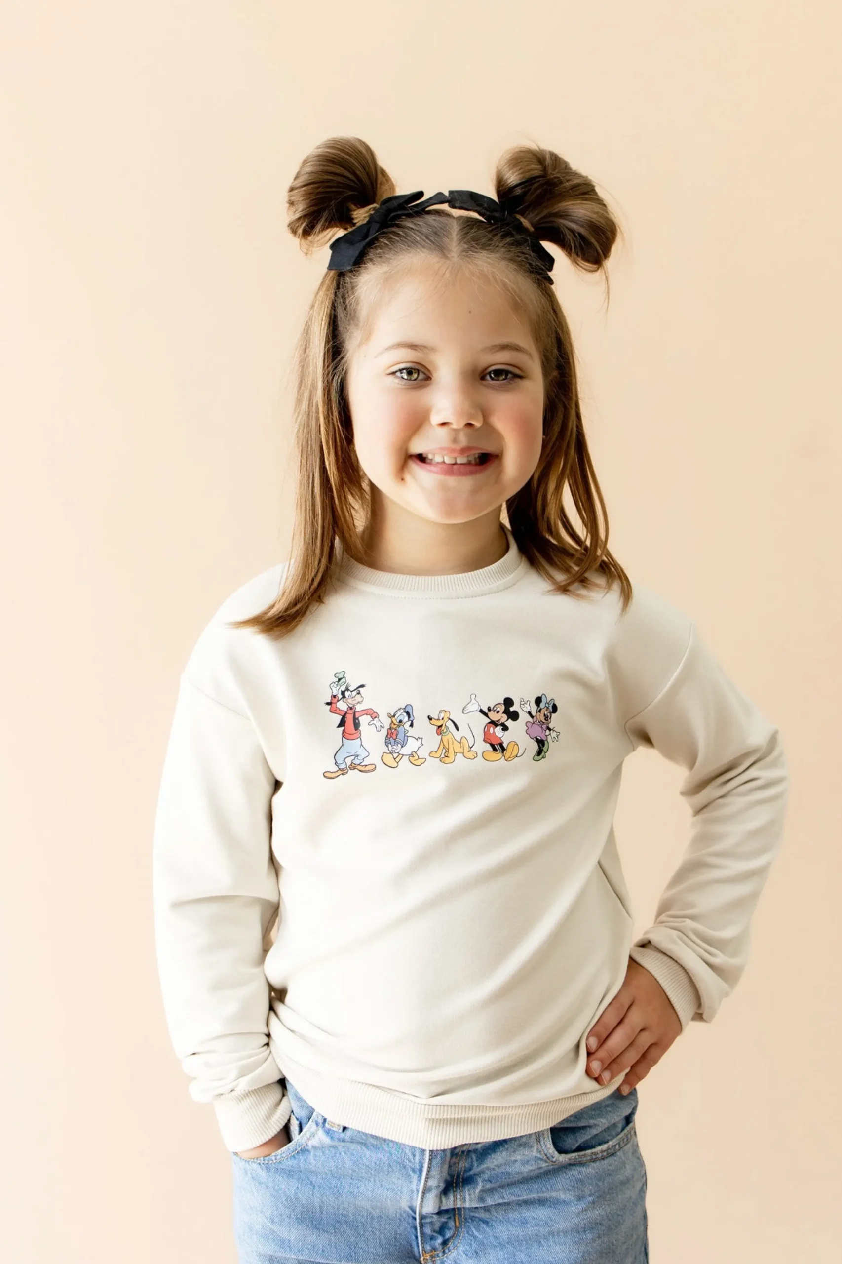 Sweatshirt in Mickey and Friends on Ecru