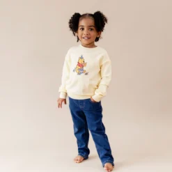 Sweatshirt in Winnie the Pooh on Chamomile