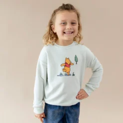 Sweatshirt in Winnie the Pooh on Dew