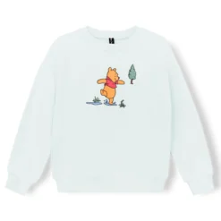 Sweatshirt in Winnie the Pooh on Dew