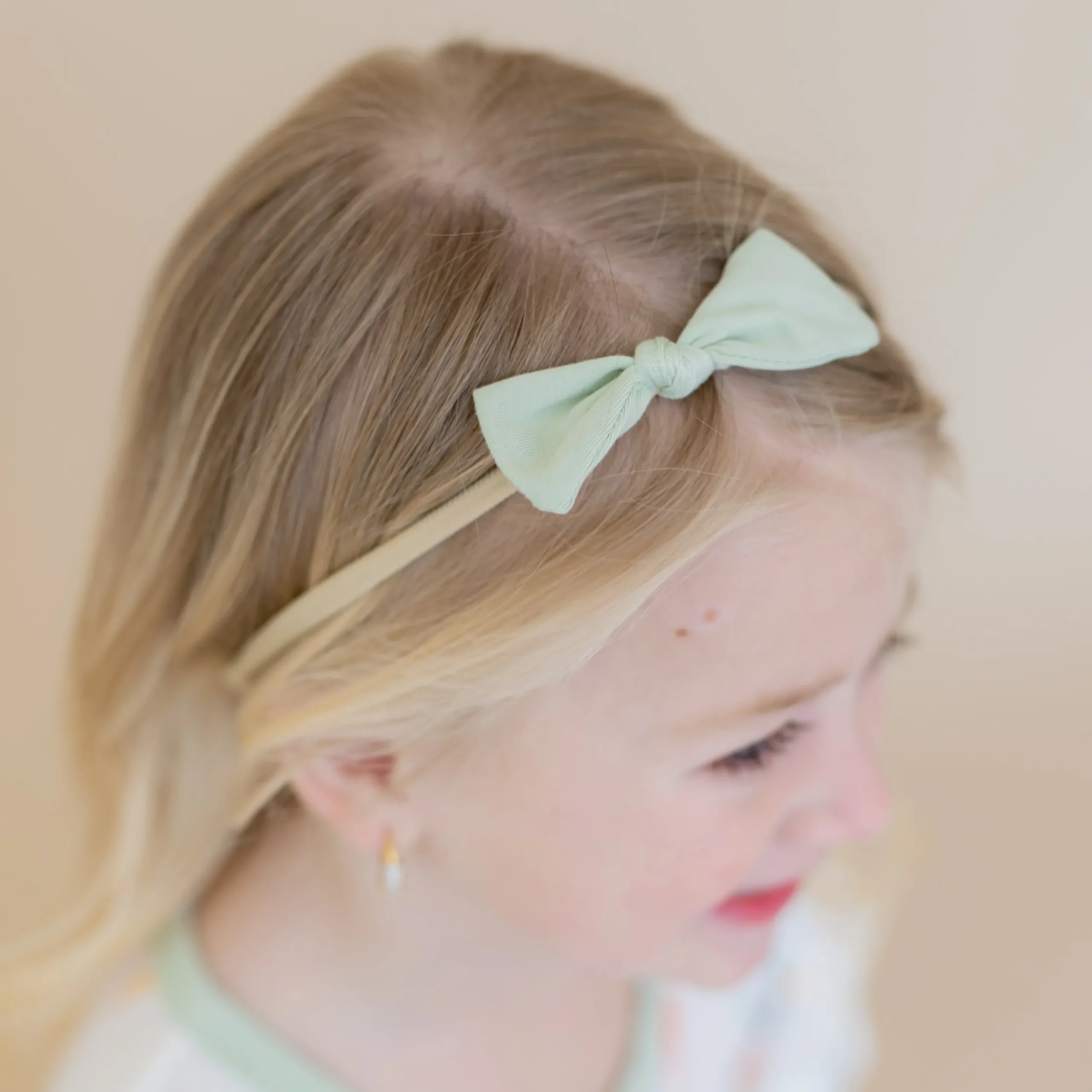 Tiny Nylon Bow in Basil