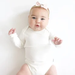 Tiny Nylon Bow in Blush