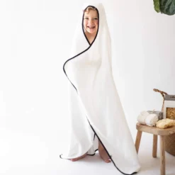 Toddler Hooded Bath Towel in Cloud with Midnight Trim